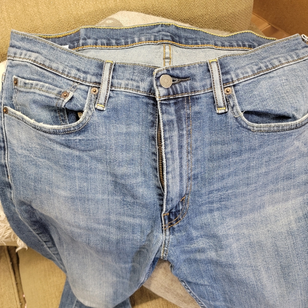 Levi Jeans 513 34x32